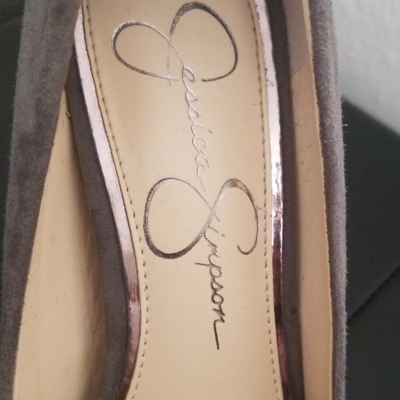 Heels - Picture 3 of 5